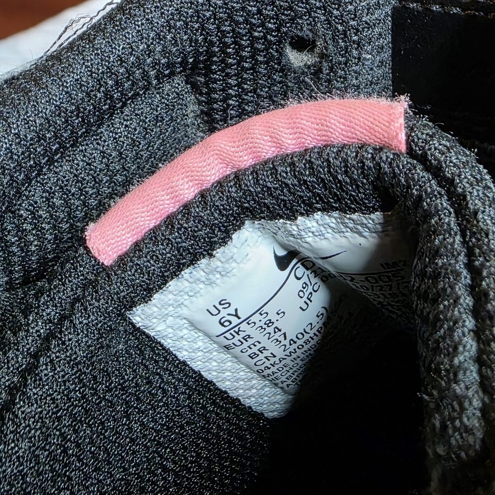 Nike Court Borough Mid 2 sneakers Pink, Black, And White Girls Size 6 - Picture 6 of 7